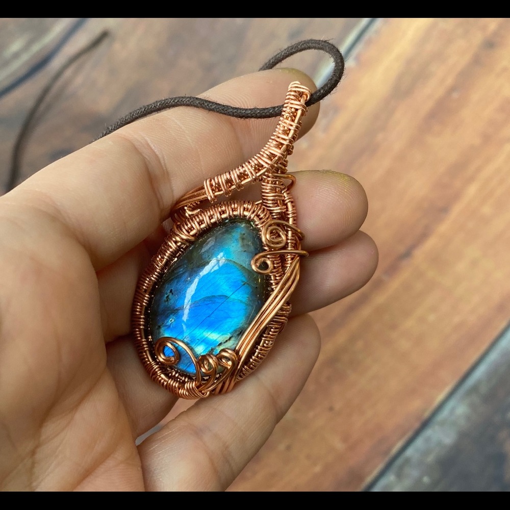 New Copper Wire Wrapped AAA Labradorite Necklace
